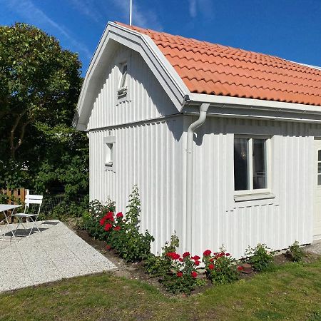 Attefallshus Pa Aengoe I Kalmar Exterior foto