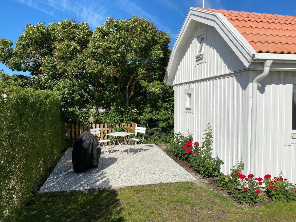 Attefallshus Pa Aengoe I Kalmar Exterior foto